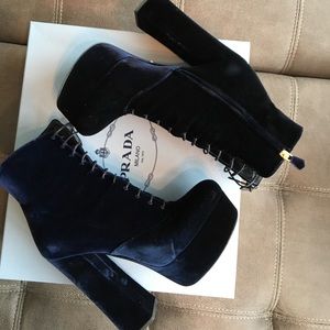❌SOLD❌ Prada Suede blue boot Calzature Donna